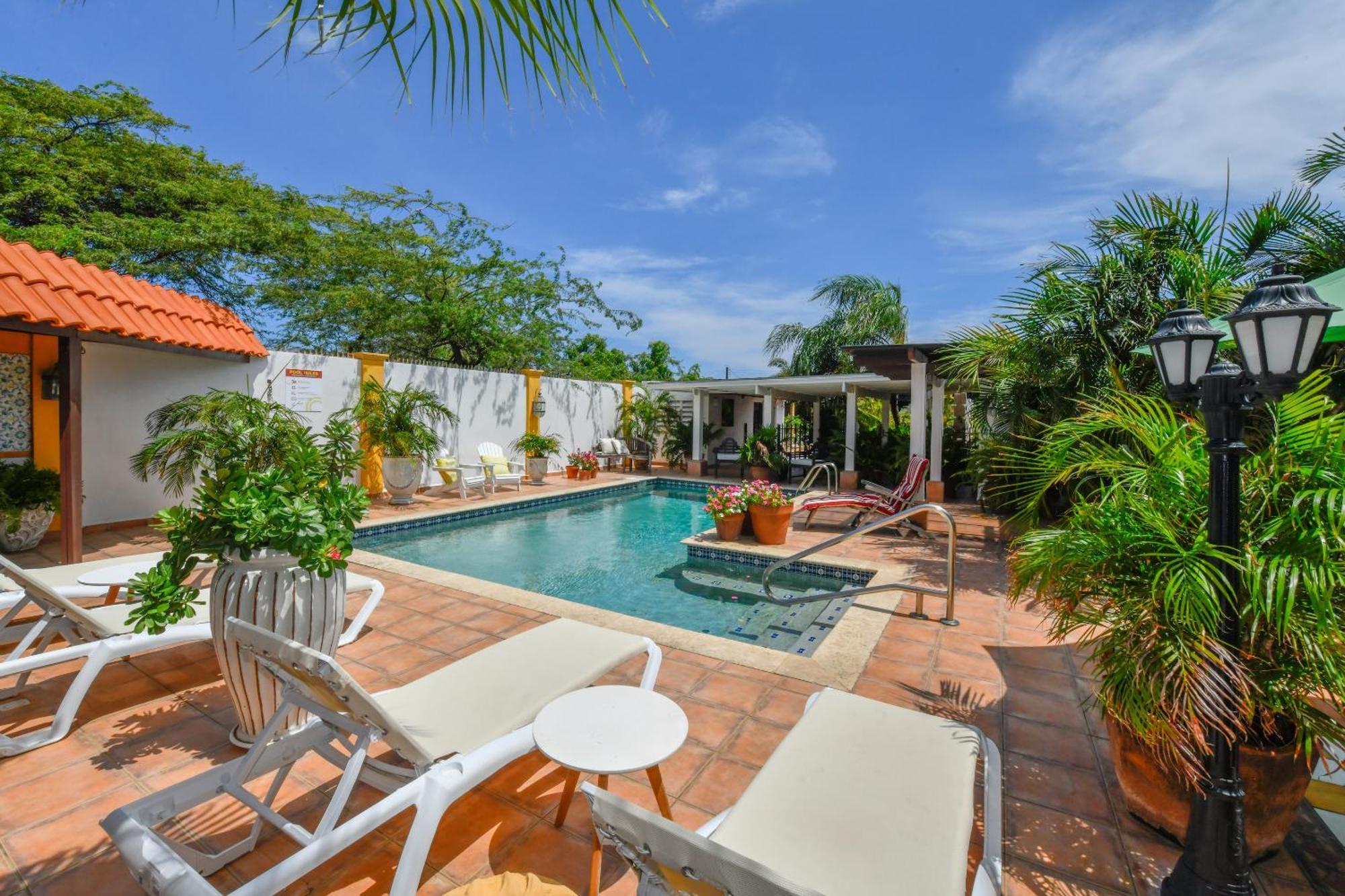Brisas Studio Apartments (Adults Only) Palm Beach Exterior photo