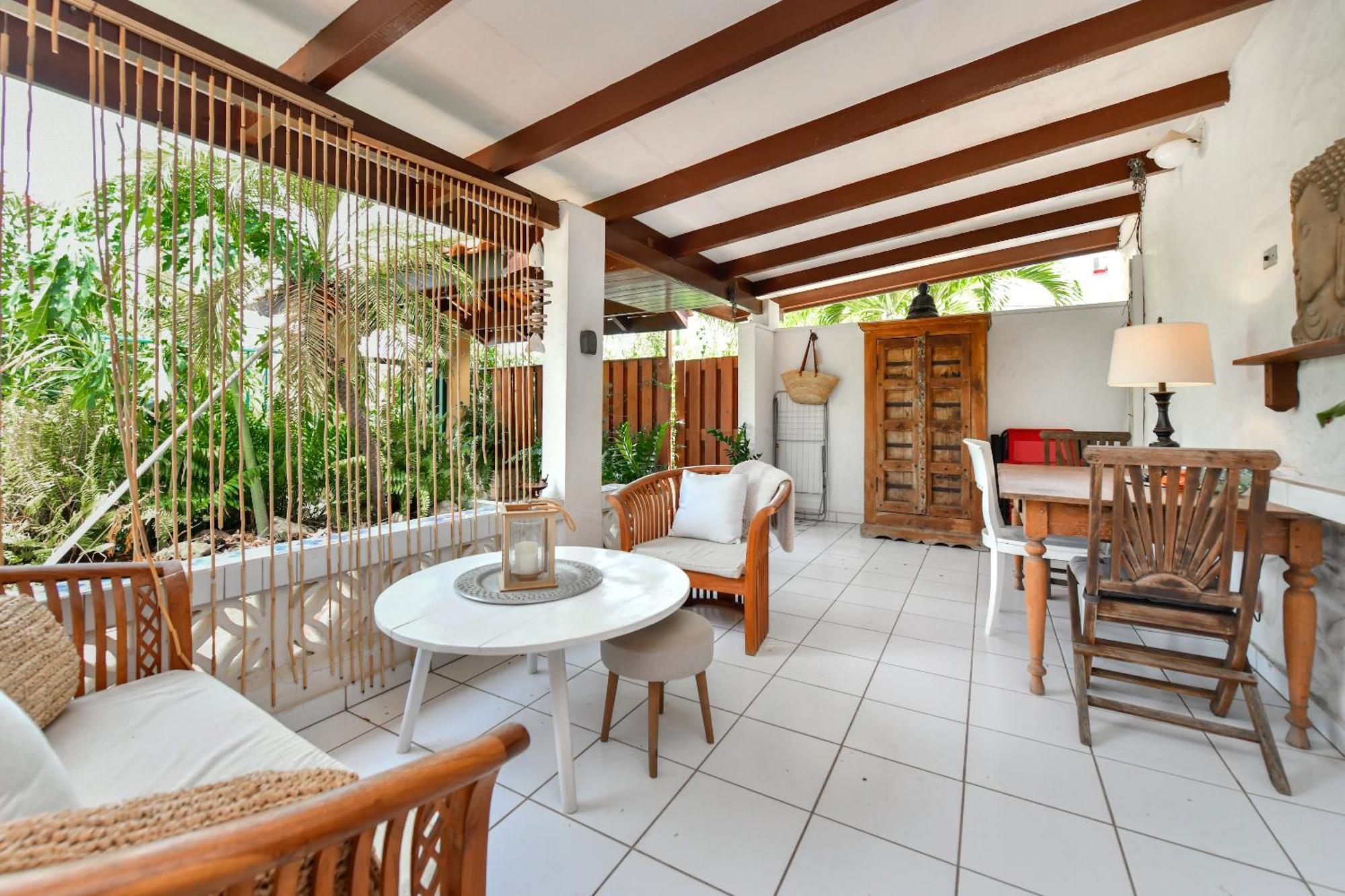 Brisas Studio Apartments (Adults Only) Palm Beach Exterior photo