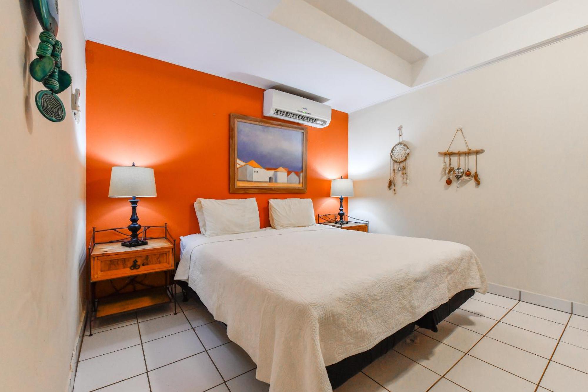 Brisas Studio Apartments (Adults Only) Palm Beach Exterior photo