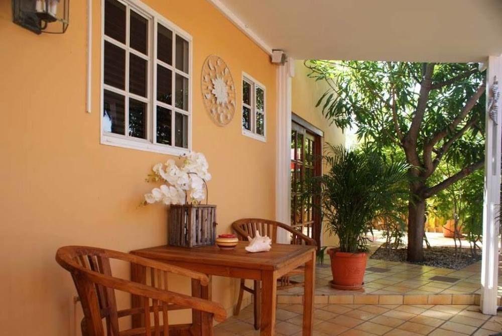 Brisas Studio Apartments (Adults Only) Palm Beach Exterior photo